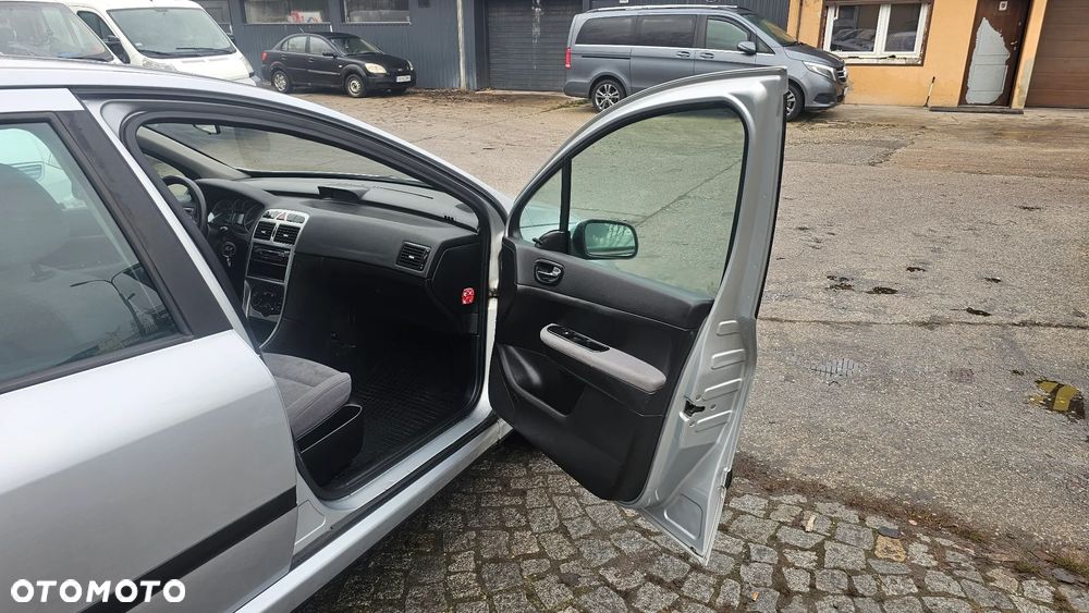 Peugeot 307 1.4 Trendy - 11