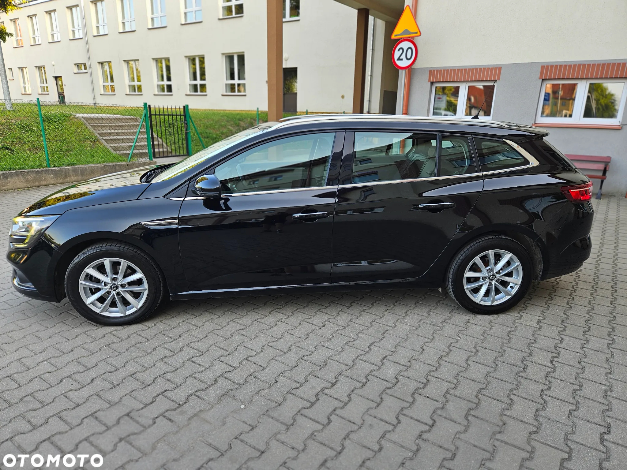 Renault Megane Grandtour ENERGY TCe 130 INTENS - 10