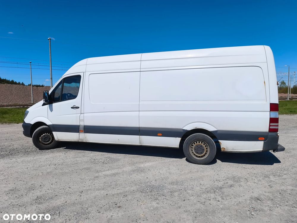 Mercedes-Benz Sprinter - 5