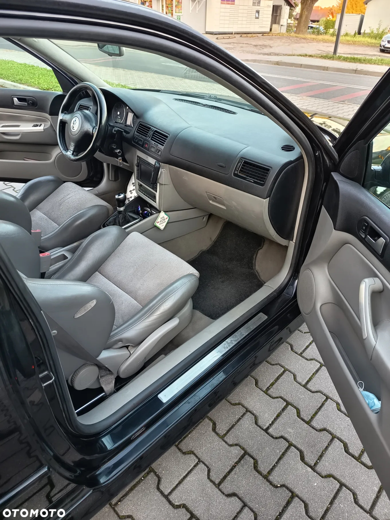 Volkswagen Golf IV 3.2 R32 4Mot - 18