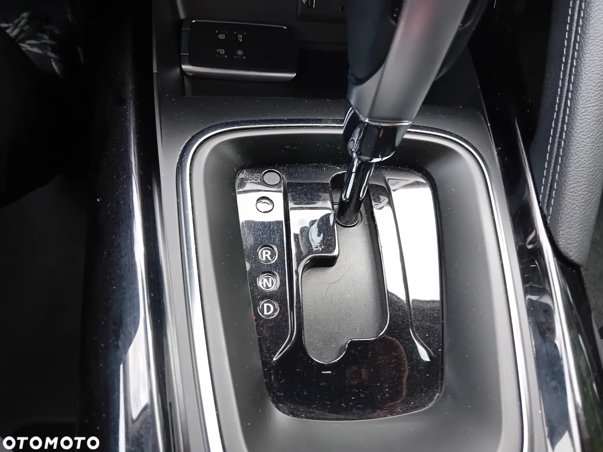 Renault Kadjar 1.3 TCe FAP Black Edition EDC - 18