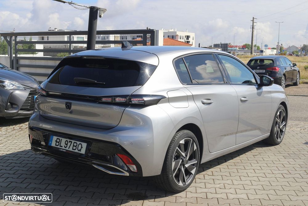 Peugeot 308 1.2 PureTech Allure EAT8 - 26