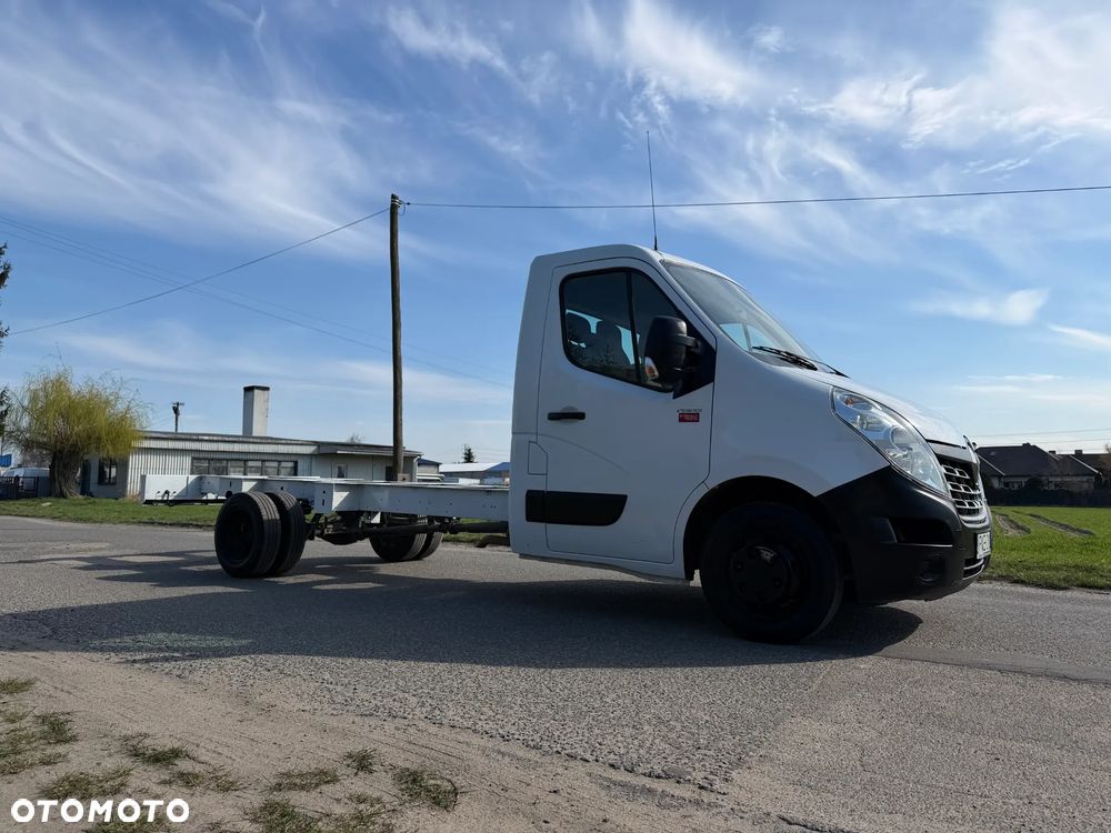 Renault Master * 2.3 / 165KM * Długa rama do zabudowy * Rozstaw osi: 4.3m * - 5