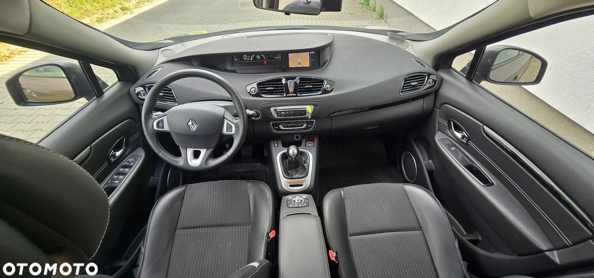 Renault Scenic - 8