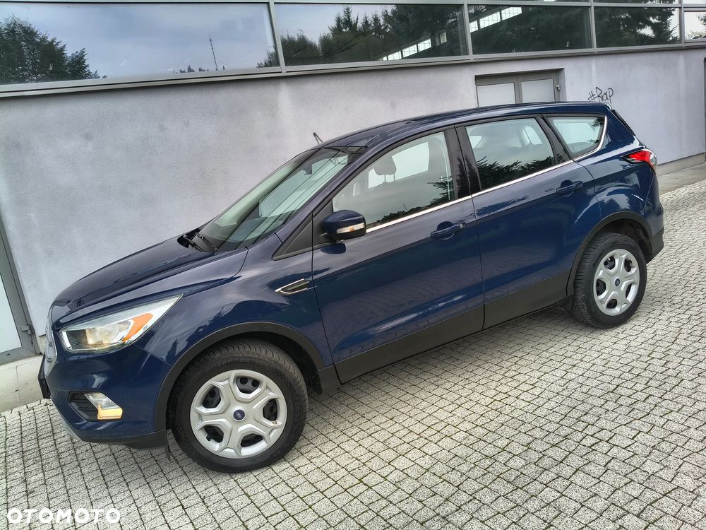 Ford Kuga 1.5 EcoBoost 2x4 Business Edition - 1
