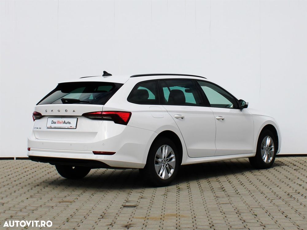 Skoda Octavia 2.0 TDI DSG Ambition - 6
