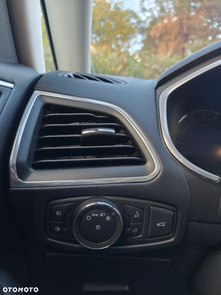 Ford S-Max 2.0 TDCi Titanium PowerShift - 12