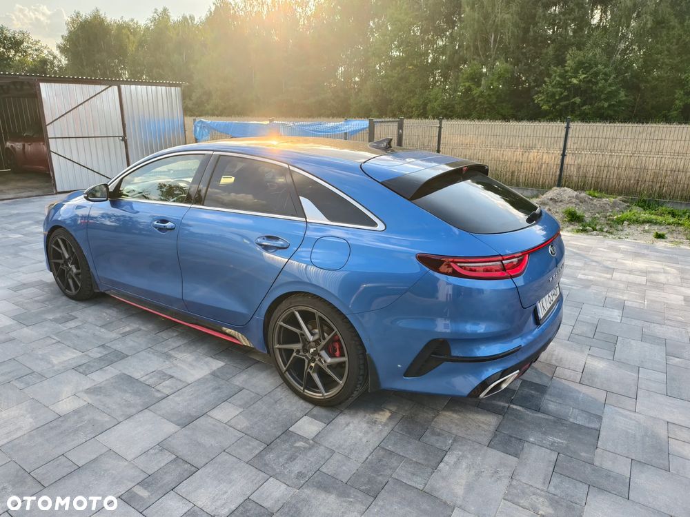 Kia ProCeed 1.6 T-GDI GT DCT - 3
