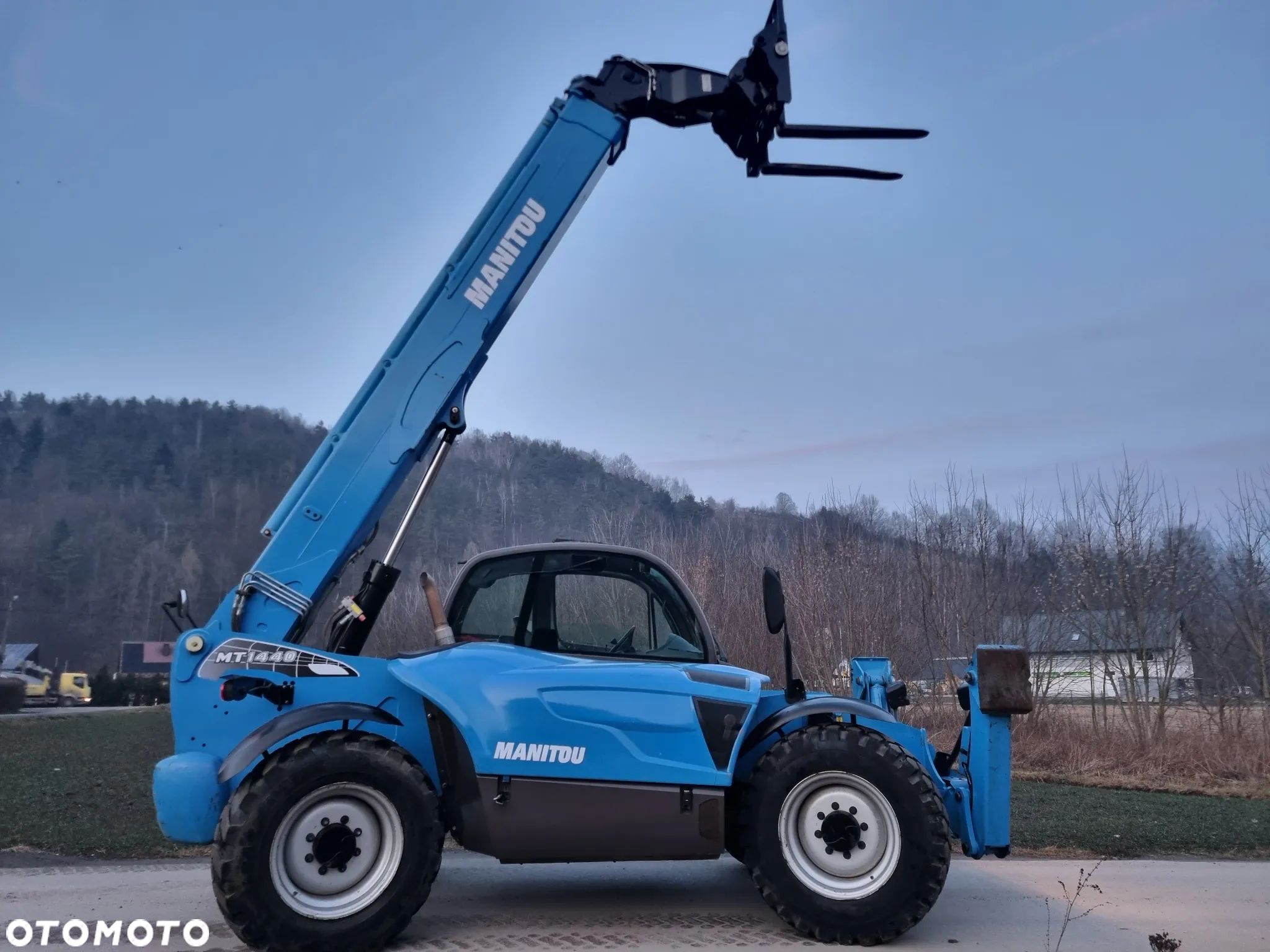 Manitou Ładowarka teleskopowa MT1440 JakNowa 2016r z Norwegii niski przebieg 3121 mtg Oryginał 14 metrów PERKINS SILNIK - 1