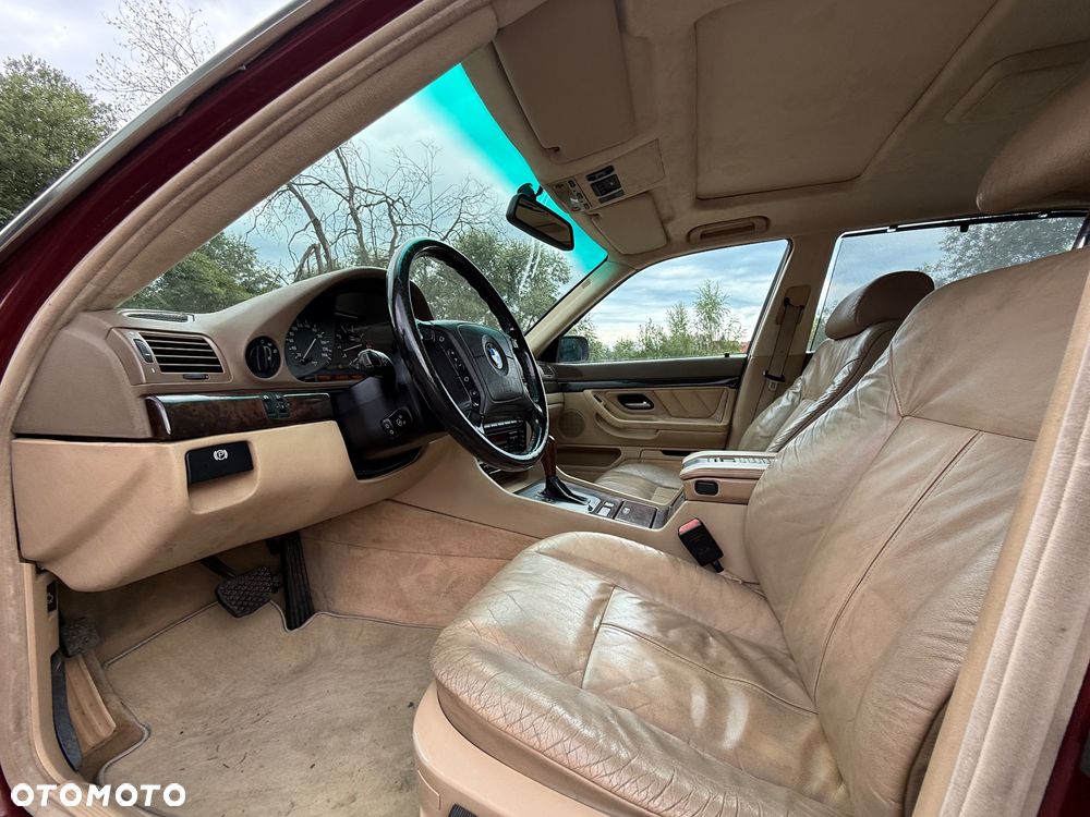 BMW Seria 7 740iL - 18