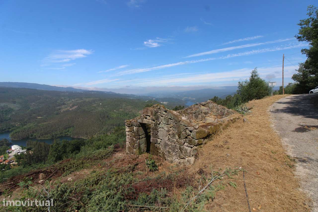 Fantástica Quinta Com Vistas Deslumbrantes Para o Rio - Grande imagem: 2/17