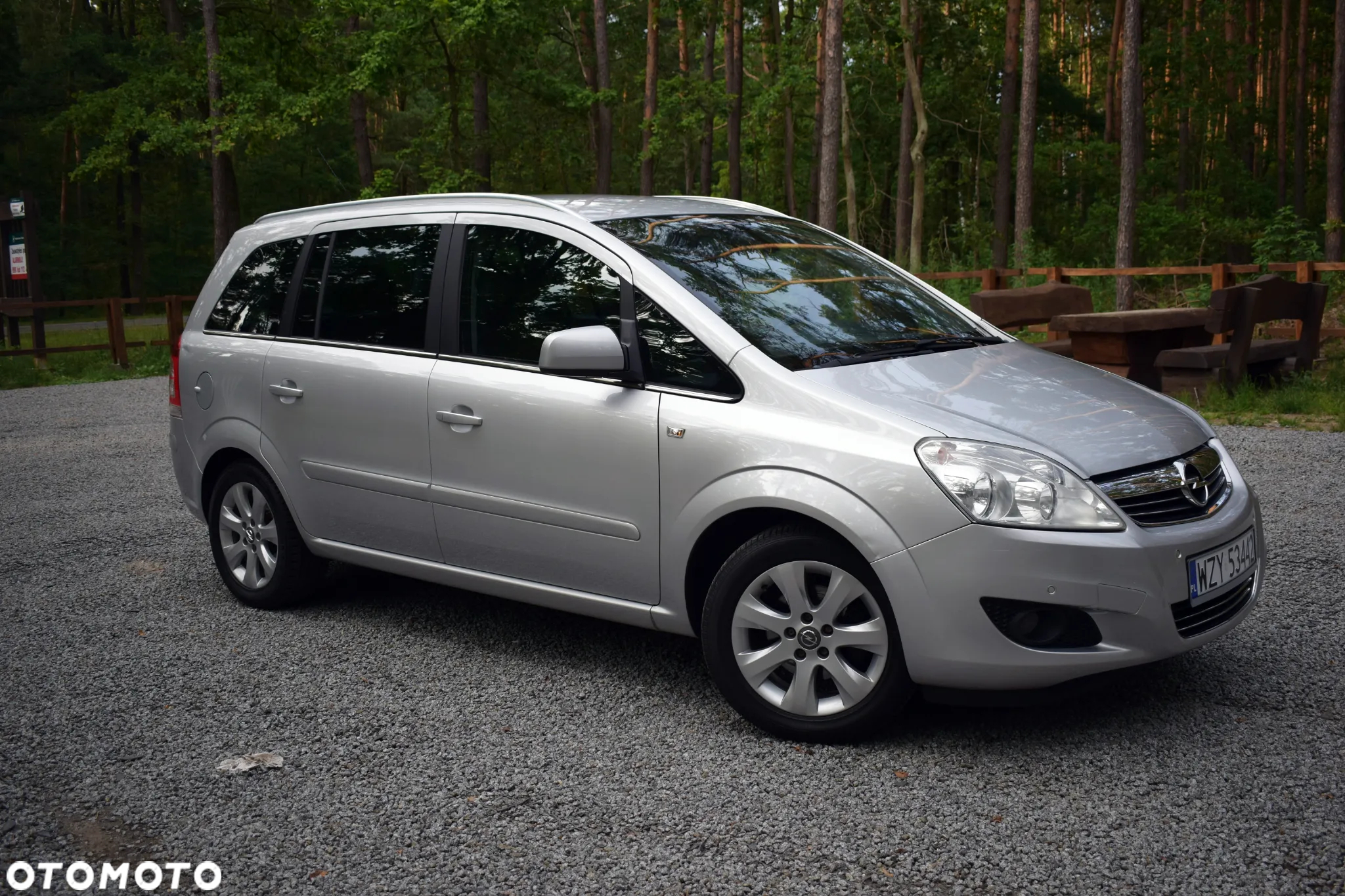 Opel Zafira 1.8 Cosmo - 4