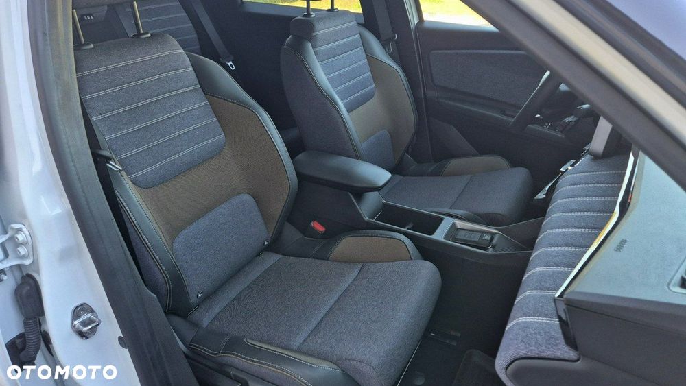 Renault 5 52kWh Comfort Range Techno - 12