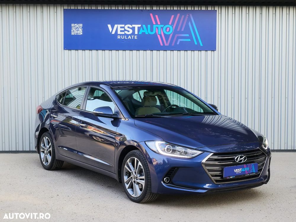 Hyundai Elantra - 4