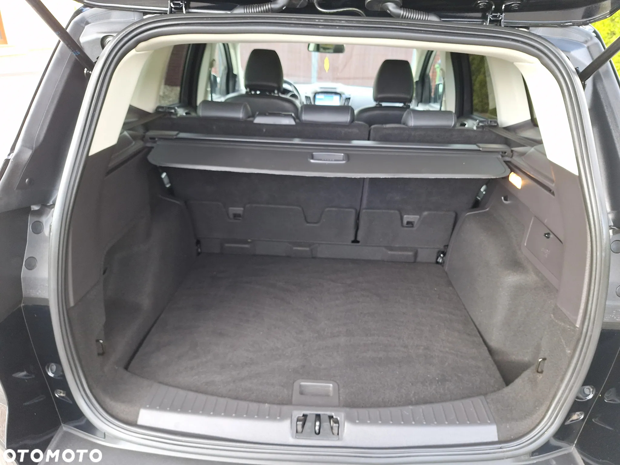 Ford Kuga 2.0 TDCi 2x4 Business Edition - 27