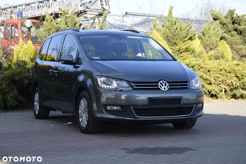 Volkswagen Sharan 2.0 TDI BMT Trendline DSG - 39