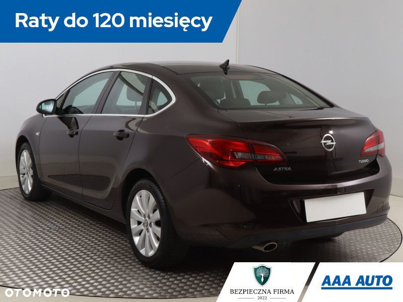 Opel Astra - 4
