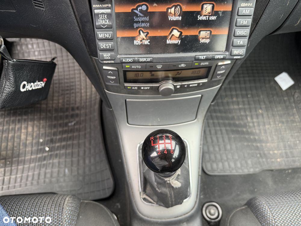 Toyota Avensis - 9