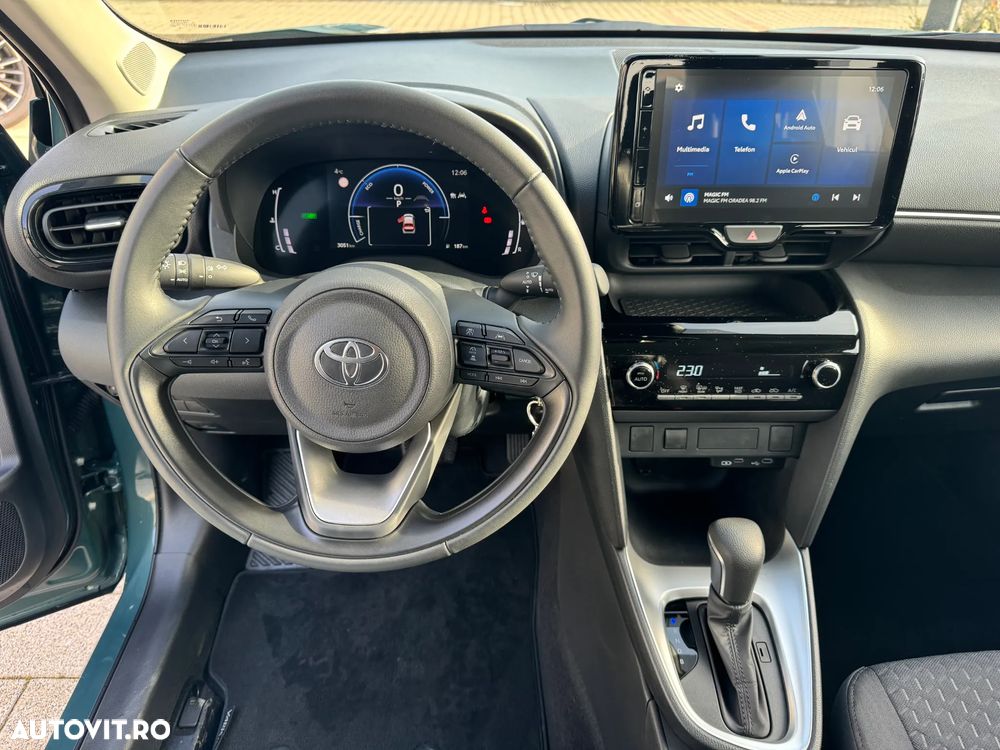 Toyota Yaris Cross 1.5 VVT-i HSD 116 4x2 HEV Active - 13