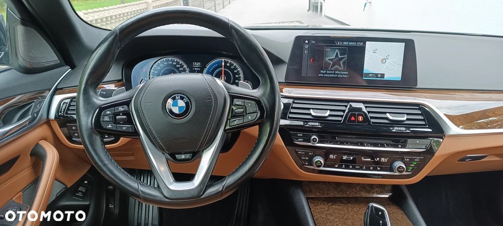 BMW Seria 5 530e iPerformance Luxury Line - 30