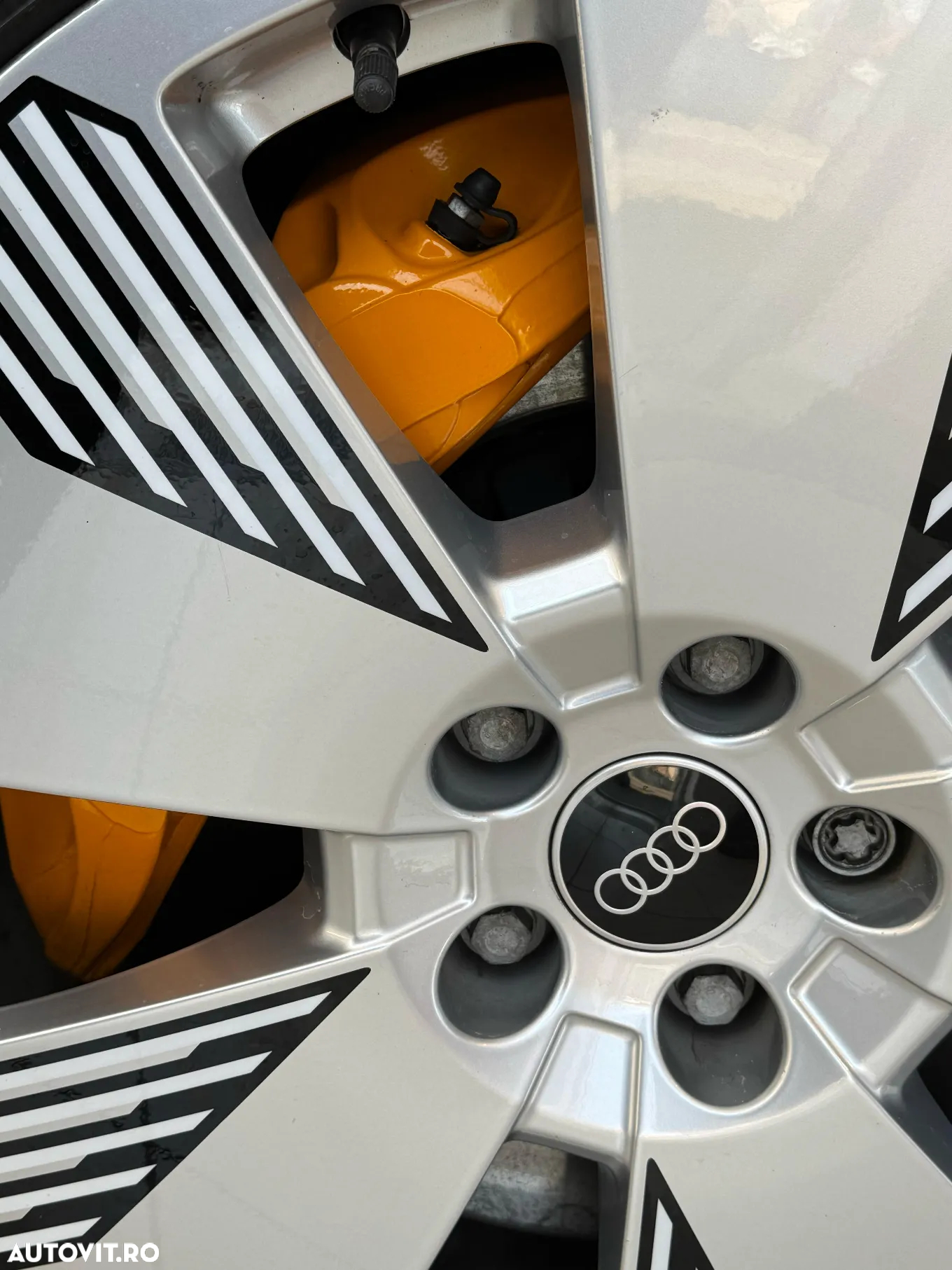 Audi e-tron 50 quattro - 8