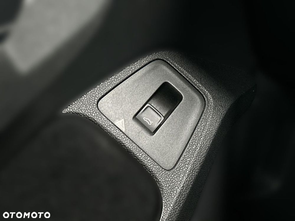 Volkswagen Tiguan - 27