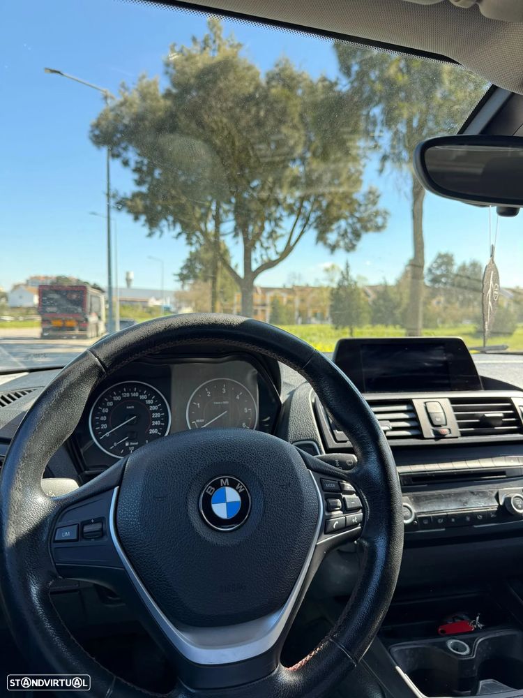 BMW 116 d Sport Line - 3