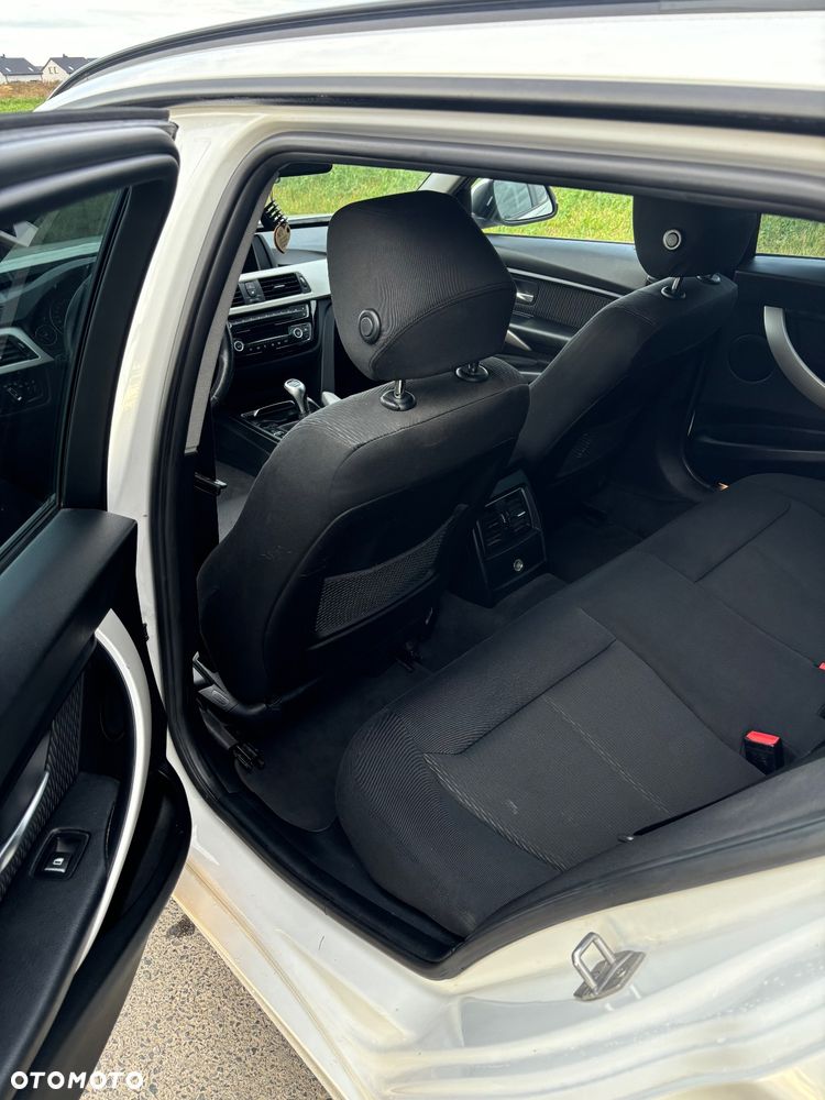 BMW Seria 3 318d Luxury Line - 19