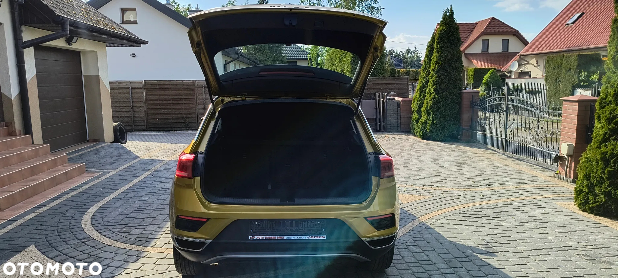 Volkswagen T-Roc 1.0 TSI Style - 25