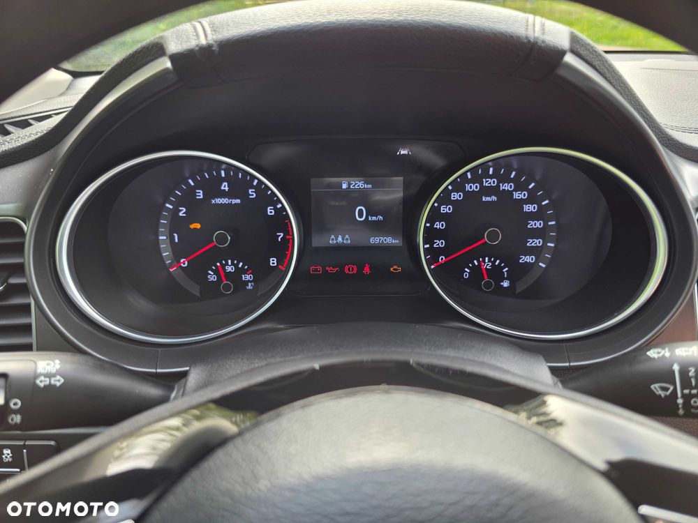 Kia Ceed - 5