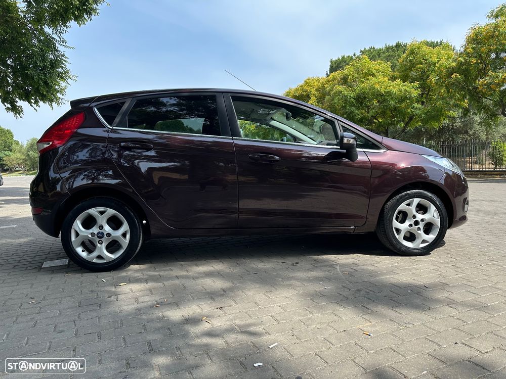 Ford Fiesta 1.4 Titanium Aut. - 4