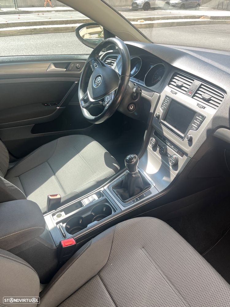 VW Golf Variant 1.6 TDi BlueMotion Confortline - 2