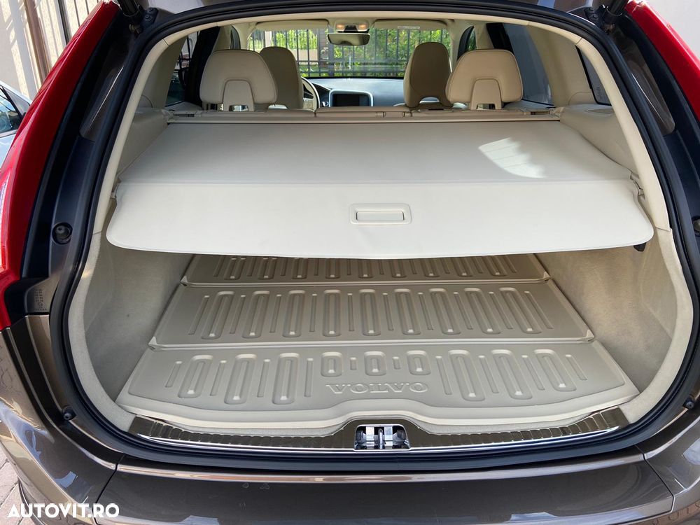 Volvo XC 60 D4AWD Kinetic - 11