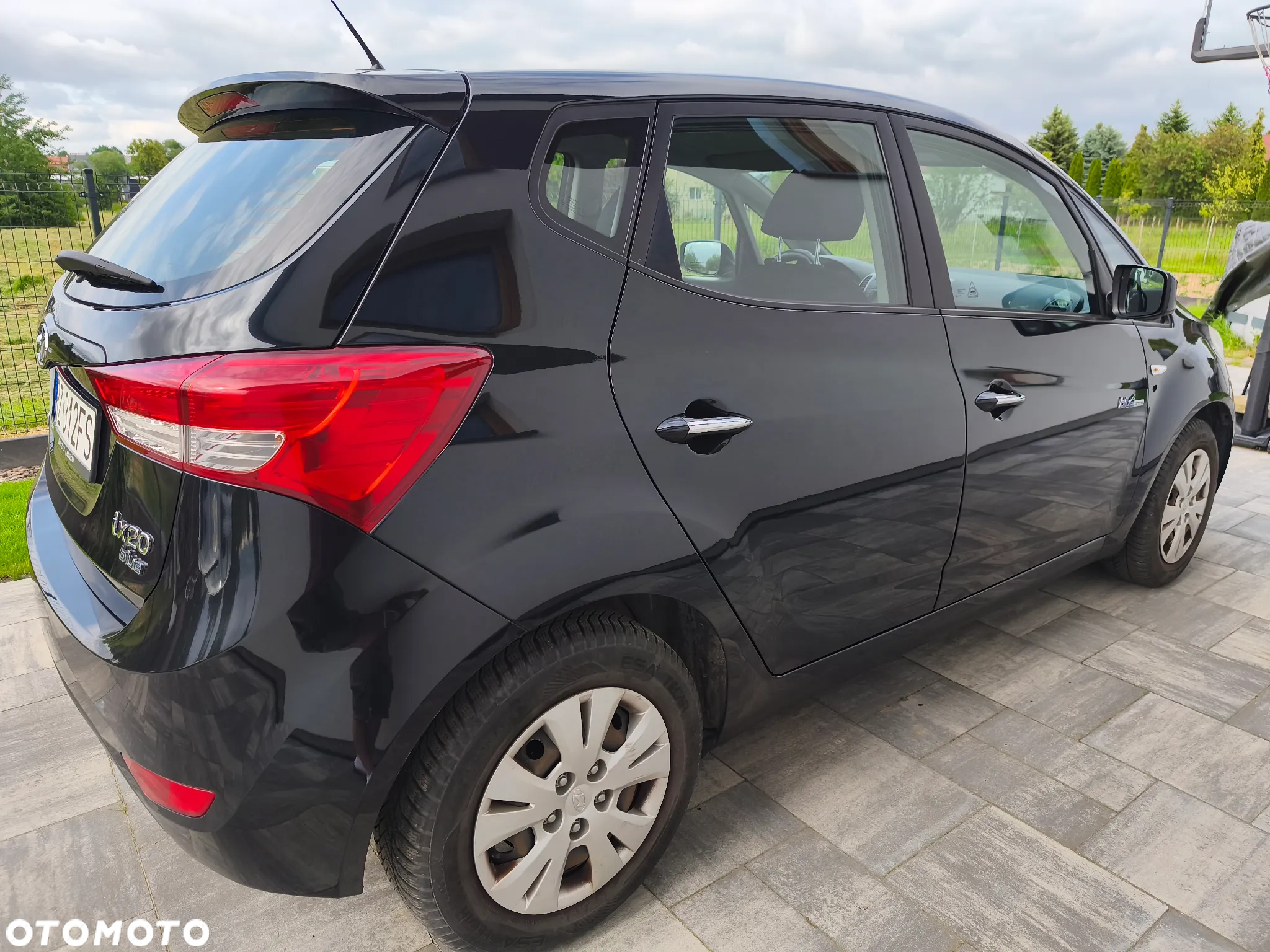 Hyundai ix20 1.4 blue - 13