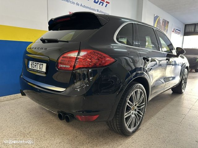 Porsche Cayenne S - 3