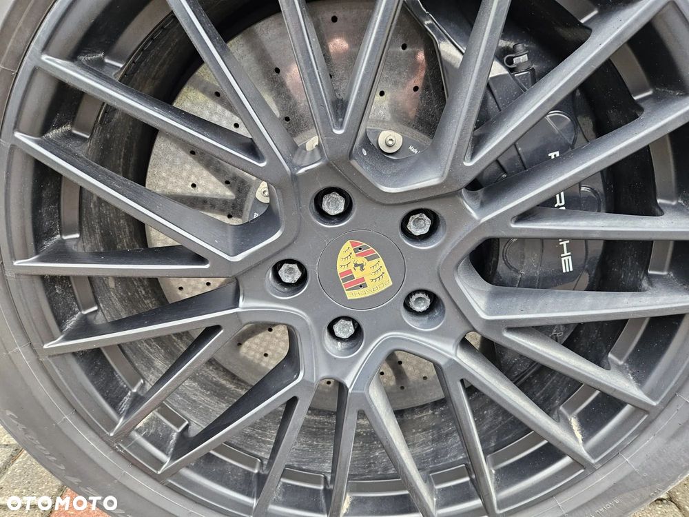 Porsche Cayenne - 12