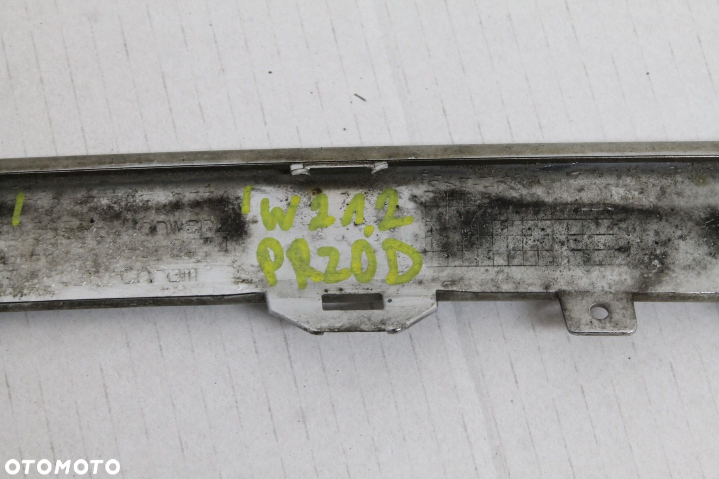 MERCEDES W212 LIFT LISTWA ZDERZAKA PRZEDNIEGO PRZÓD CHROM A2128852474 - 14