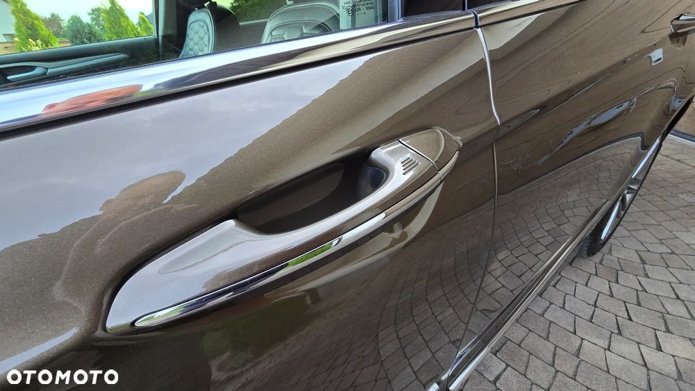 Ford Mondeo Vignale 2.0 EcoBoost - 29