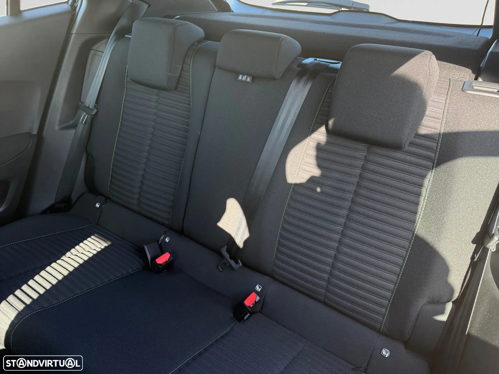 Peugeot e-2008 54 kWh Active - 15