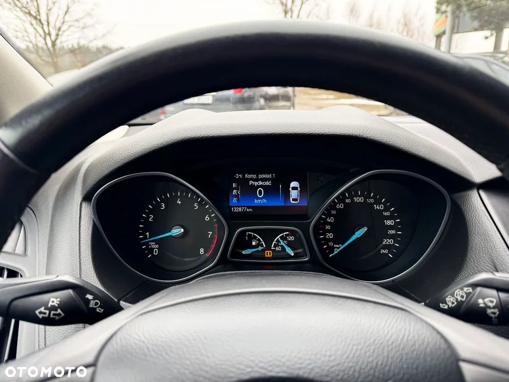 Ford Focus 1.0 EcoBoost Titanium - 10