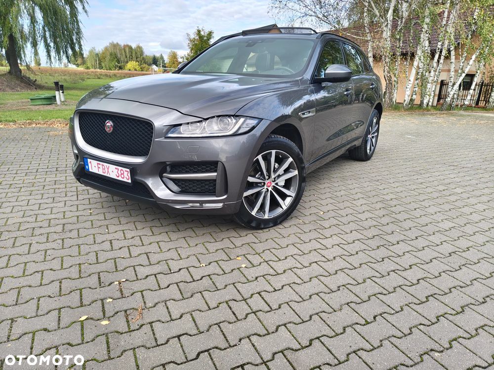 Jaguar F-Pace - 11