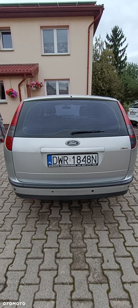 Ford Focus 1.8 TDCi Ambiente - 6