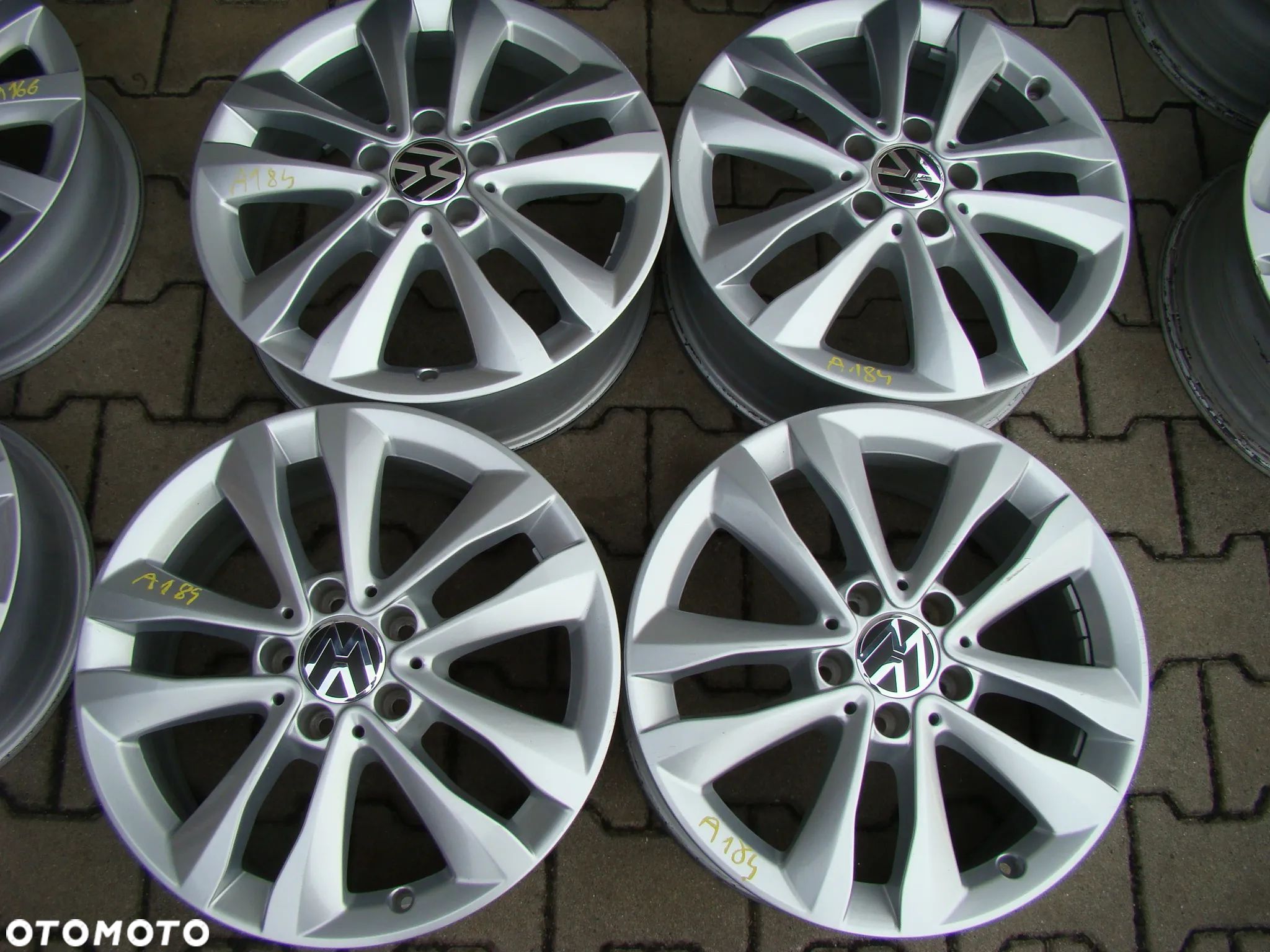 a184 5x112 VW Caddy Jetta Touran Golf V VI VII VIII Plus SportsVan Passat B7 B6 7jx17 - 1