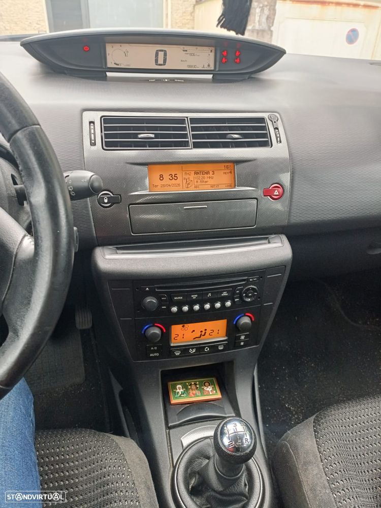 Citroën C4 1.6 HDi Attraction - 6