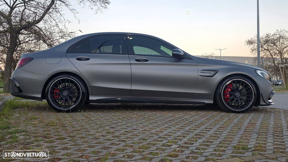 Mercedes-Benz C 63 AMG Standard - 4
