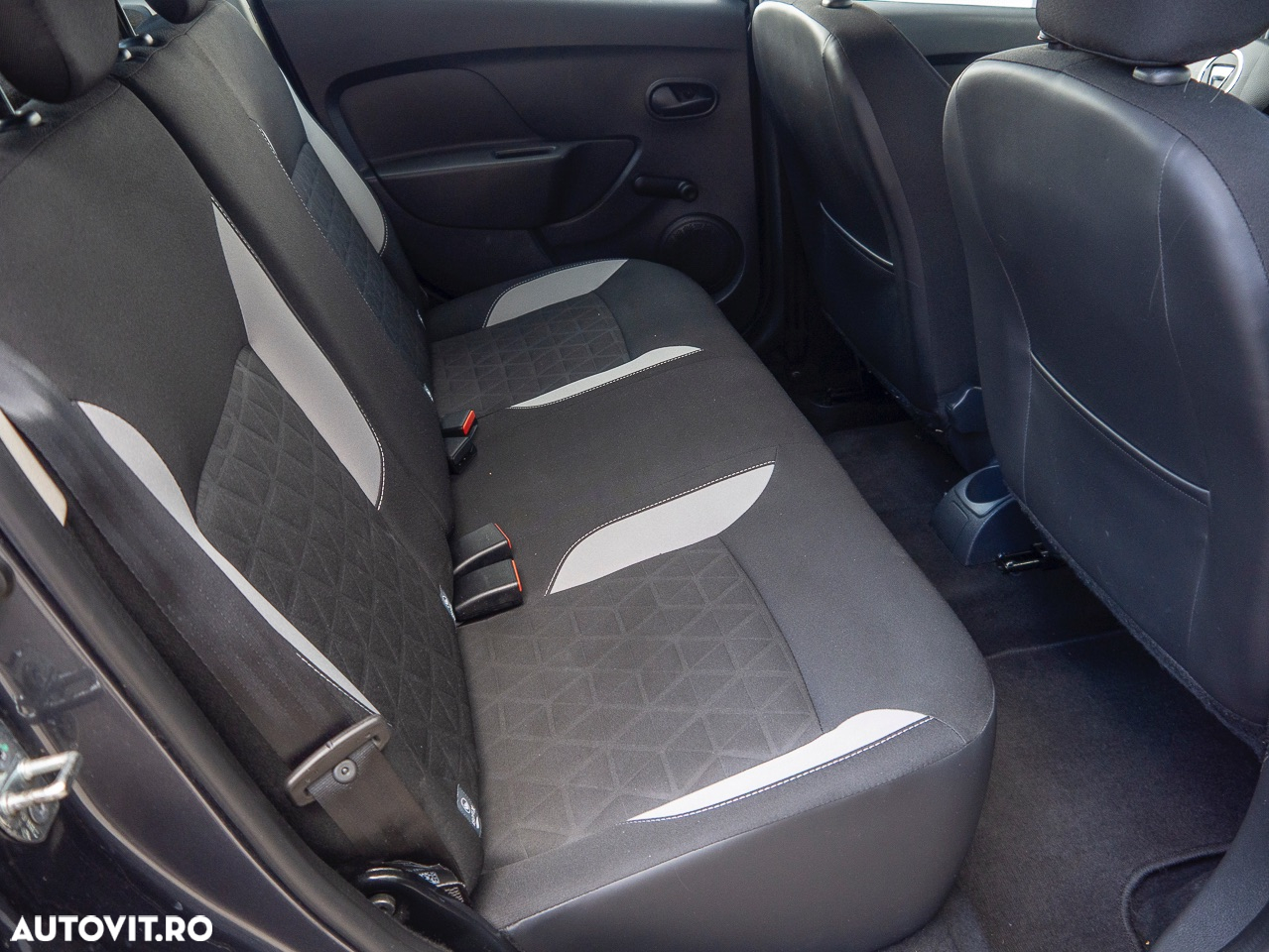 Dacia Sandero 0.9 Stepway - 4