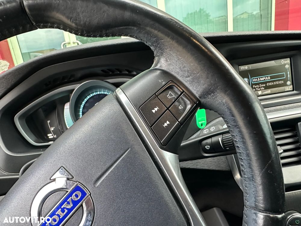 Volvo V40 - 32