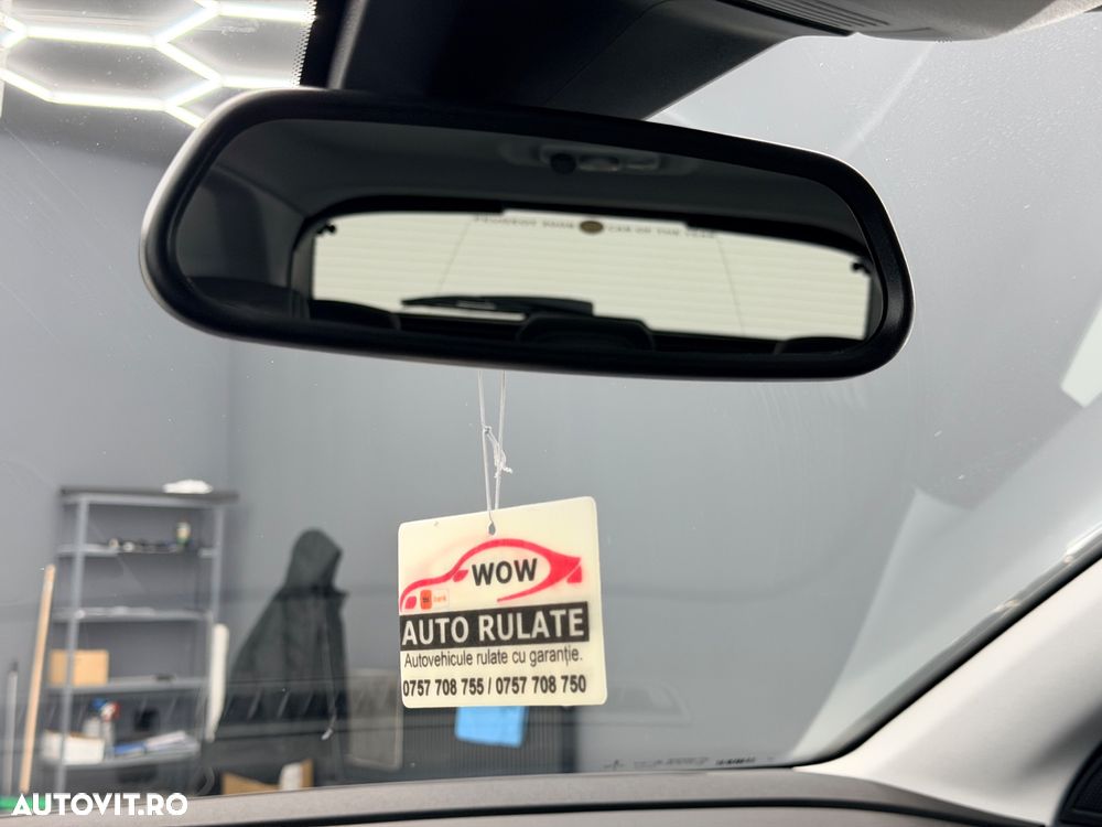 Peugeot 3008 1.2 PureTech Turbo S&S EAT6 Allure - 25