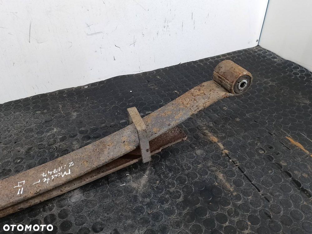 RESOR TYŁ RENAULT MASTER II 2.5 DCI - 3