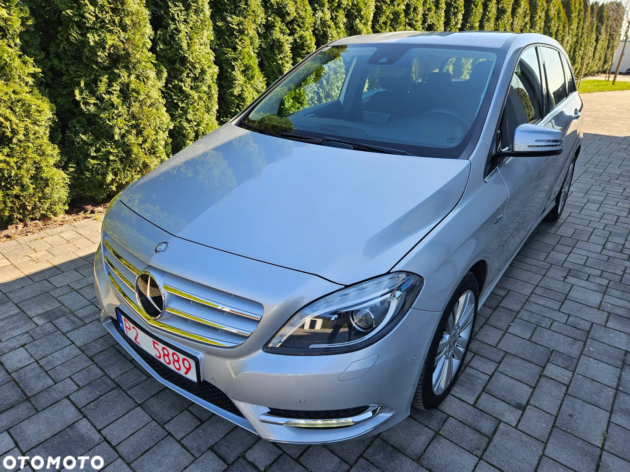 Mercedes-Benz Klasa B 180 (BlueEFFICIENCY) - 3